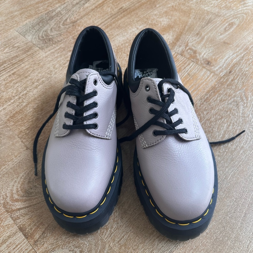 Dr. Martens 8053 Quad Platform Lavender Grey Pebbled Leather Shoes Womens 8